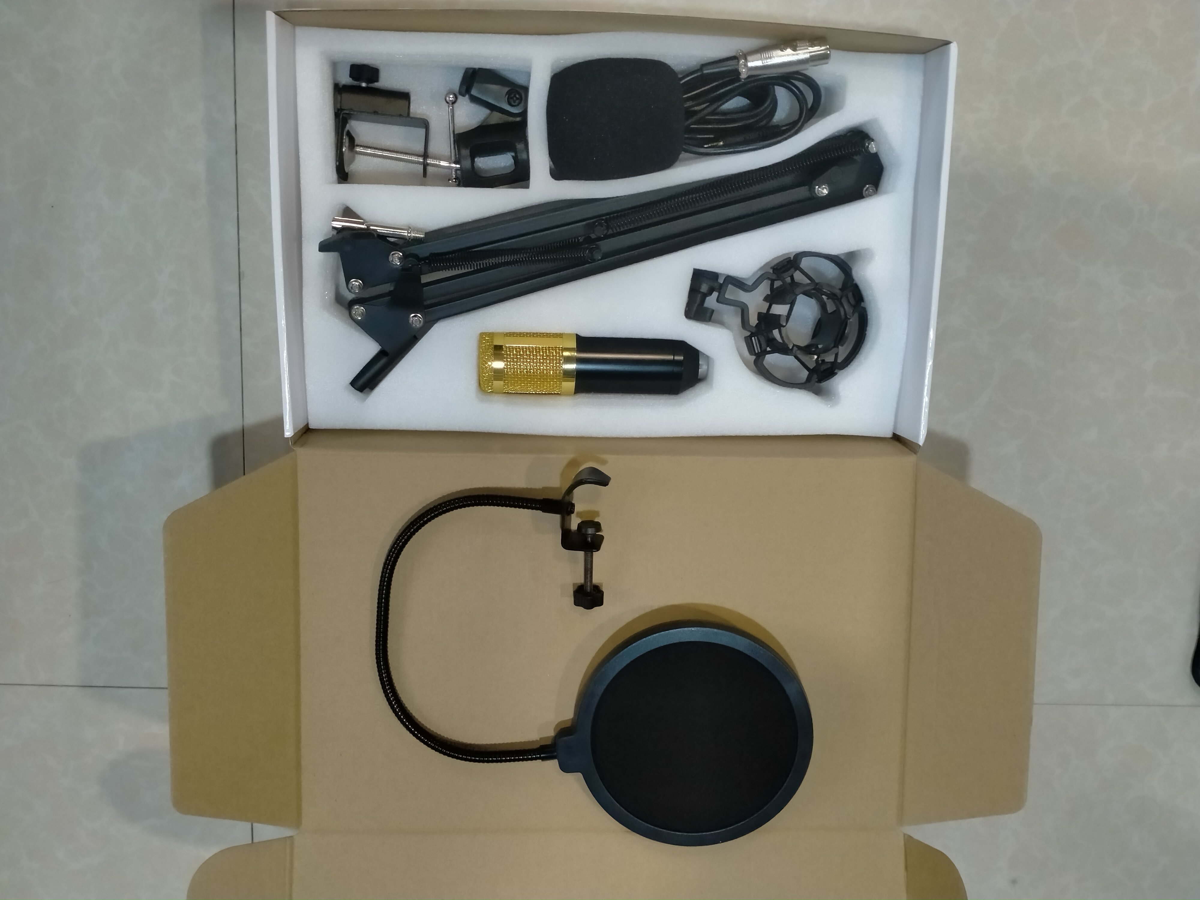 конденсаторный микрофон